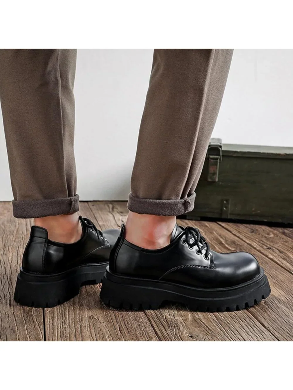 Stylish Men's Leather Oxfords - Chunky Heel, Lace-Up, Non-Slip, Comfortable